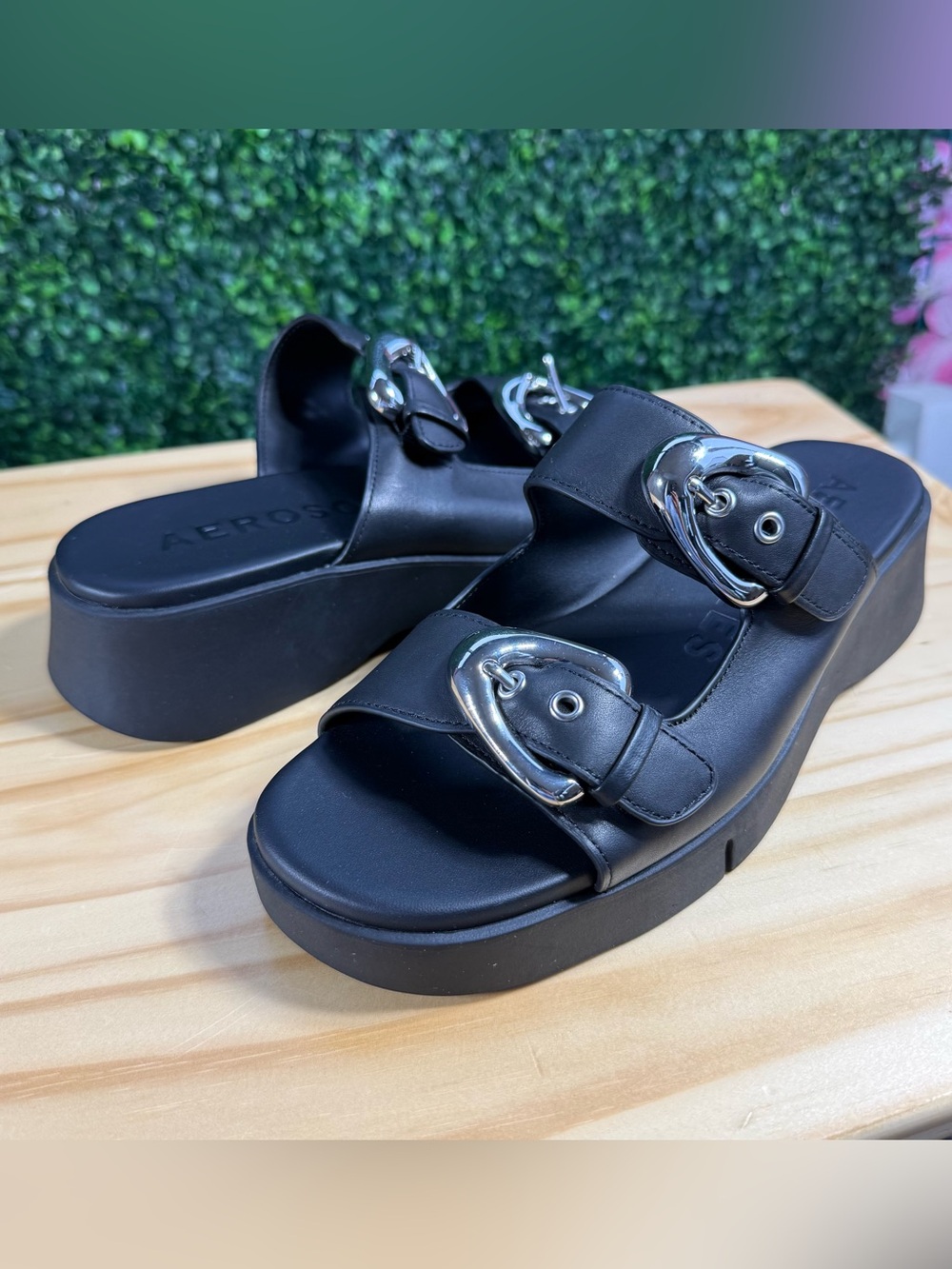 Aerosoles Faith Women’s 7.5M Black Double Buckle Platform Sandals Like New